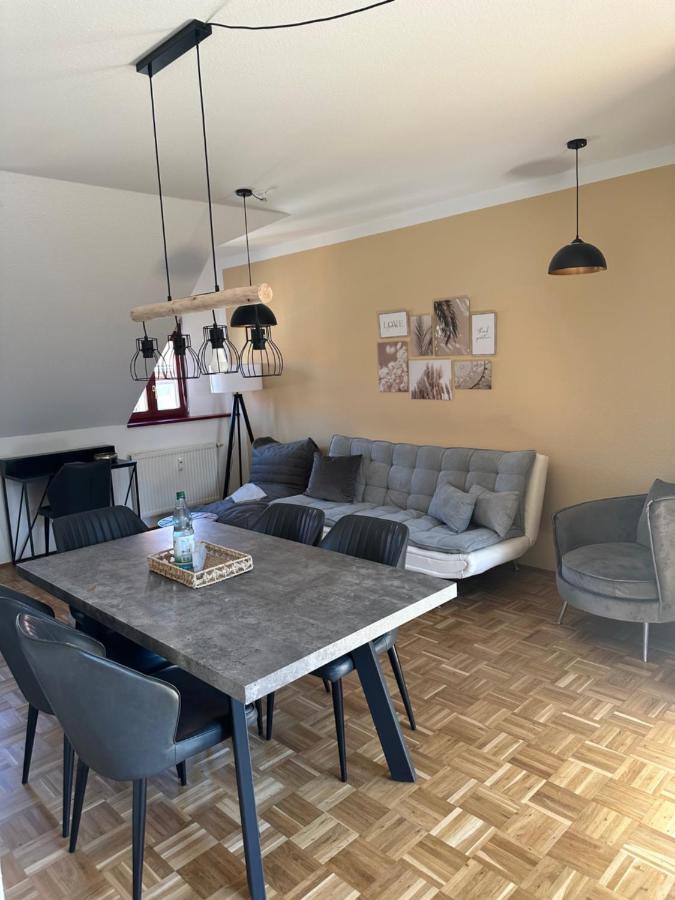 Goldigeferienwohnung "Am Markt" In Pirna Luaran gambar