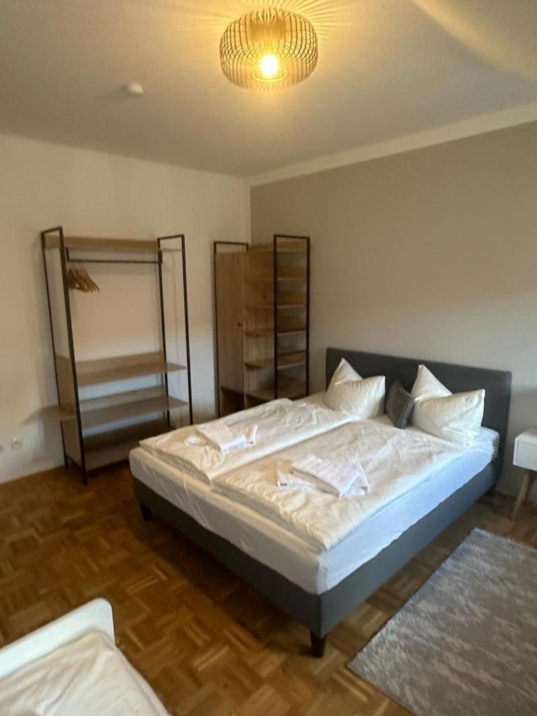 Goldigeferienwohnung "Am Markt" In Pirna Luaran gambar